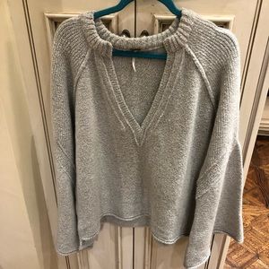 FREE PEOPLE | V Neck Sweater
